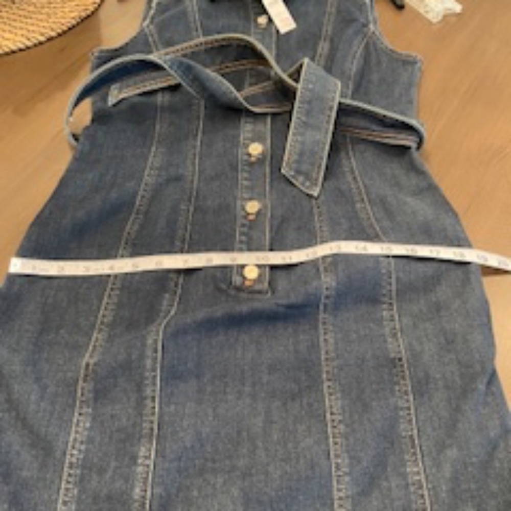 WHBM Sleeveless Denim Dress - Size 8 - NWT - Picture 11 of 14